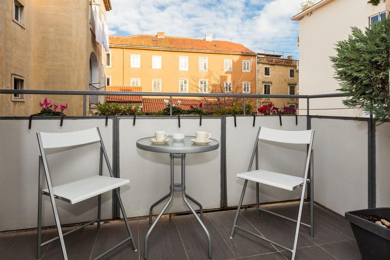 Fifi Apartment W. Parking In Old Town Zadar Ngoại thất bức ảnh